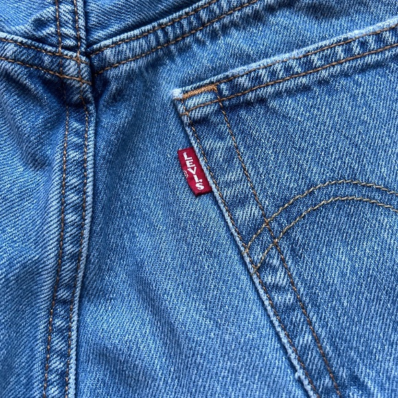 Vintage Levi's 501 Straight Leg Jeans - Picture 10 of 11